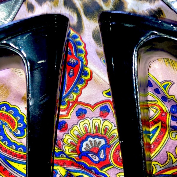 GUESS HEELS- OMBRÉ OF GRAPE>WINE>PLUM - Picture 6 of 6